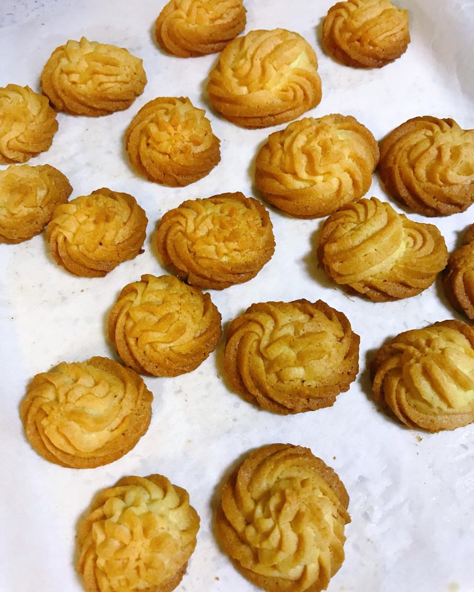 郦莹厨子辉做的原味曲奇