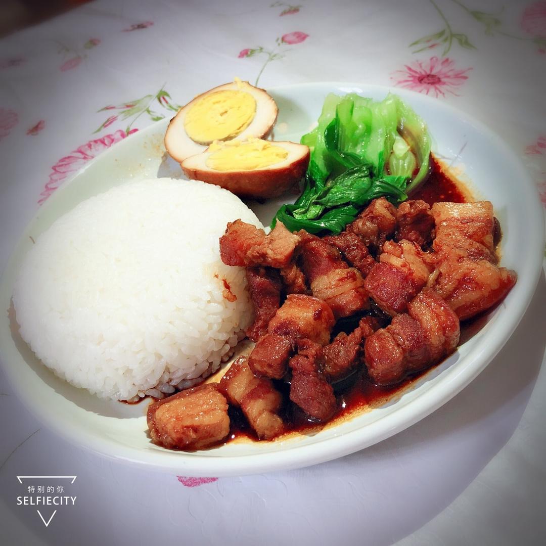 洋葱酥卤肉饭