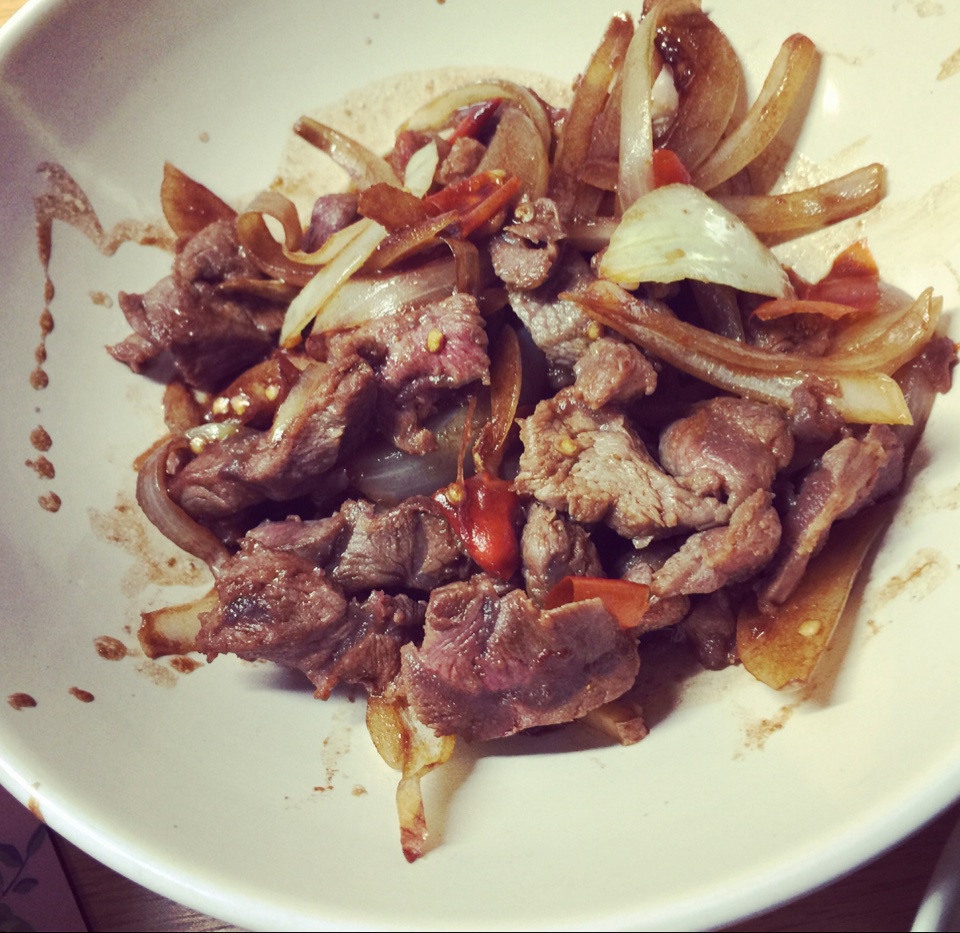 洋葱炒牛肉