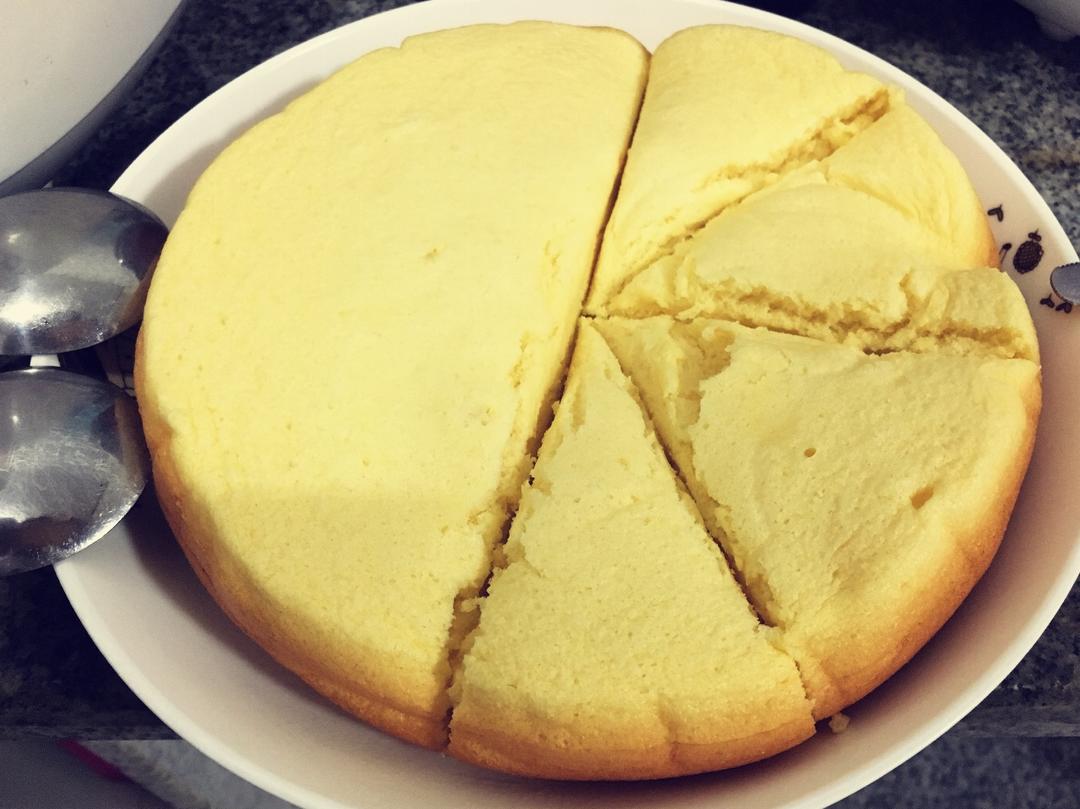 电饭锅蛋糕、很松软哦～