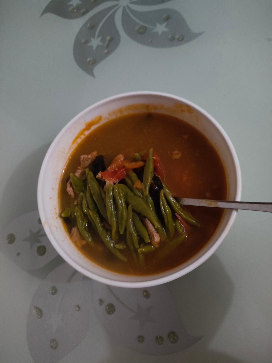 堂妈小厨——菠菜汁剪刀面