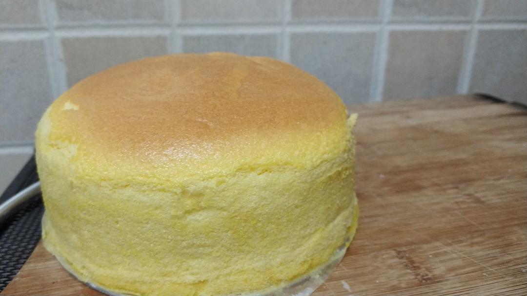 堪比柯基屁股
爆浆芝士🧀古早蛋糕