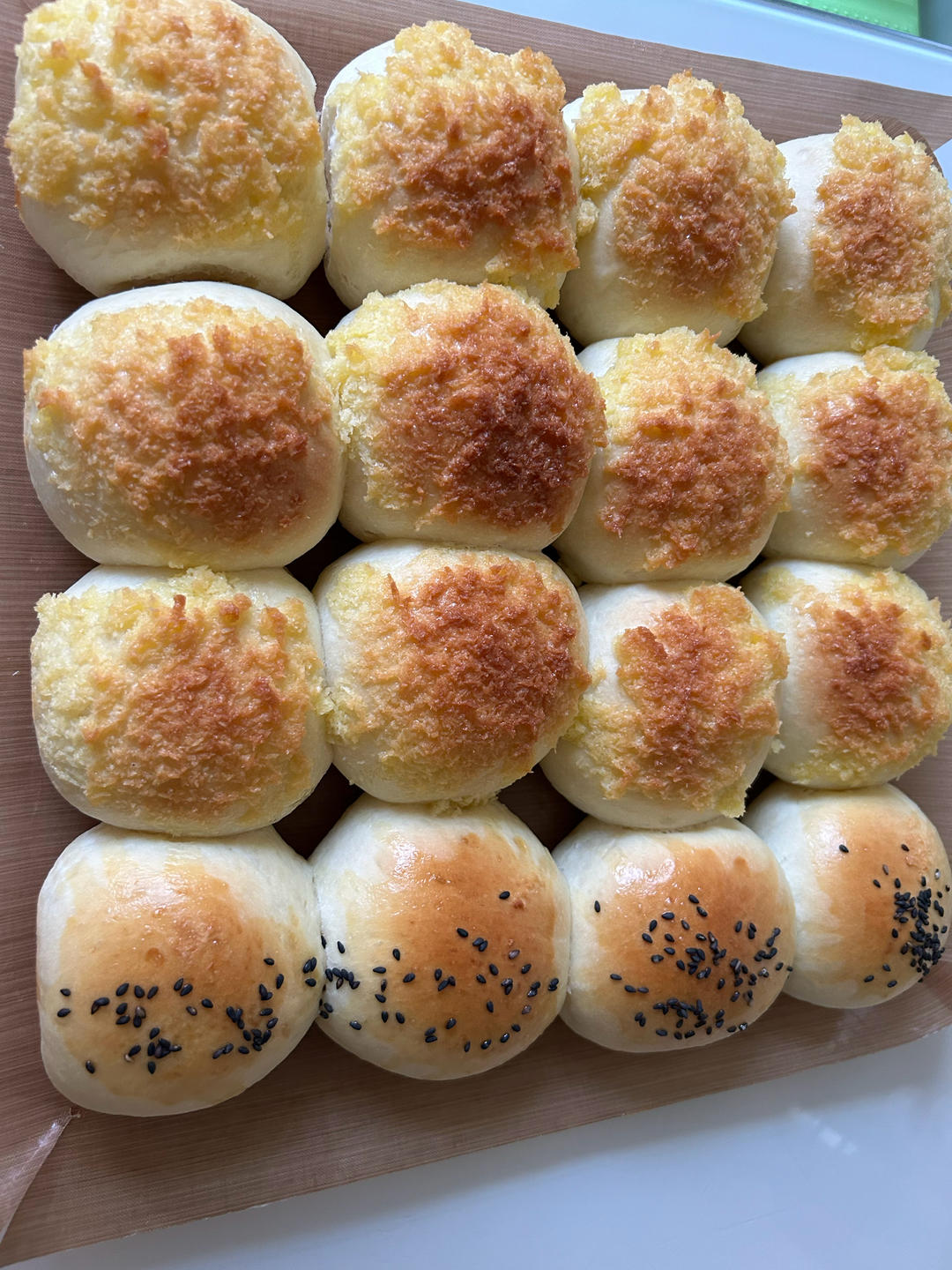 一次发酵超软淡奶油小餐包