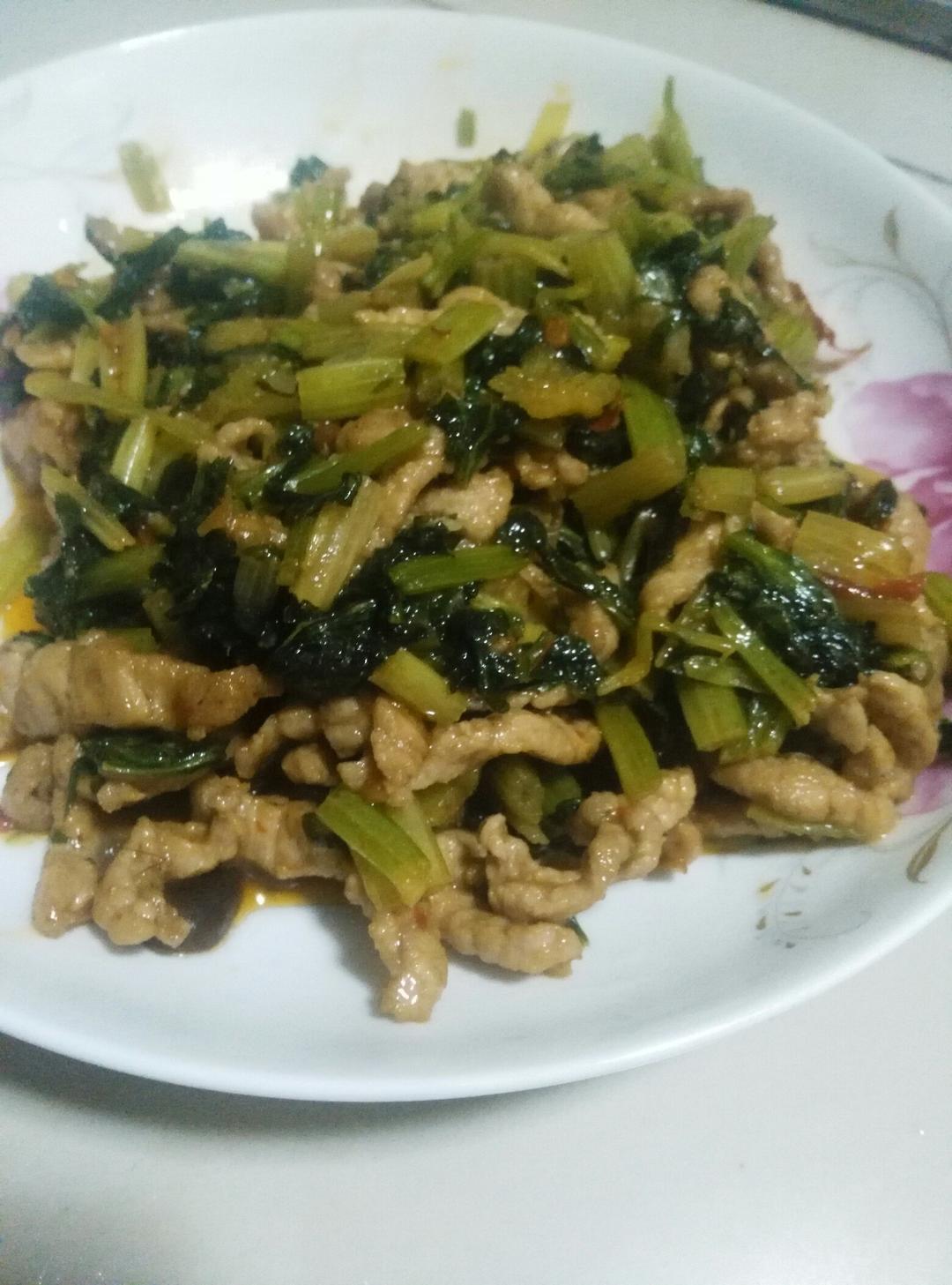 芹菜炒肉