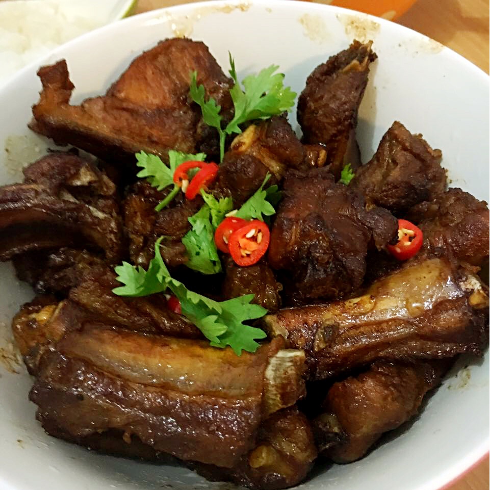 家常炖排骨