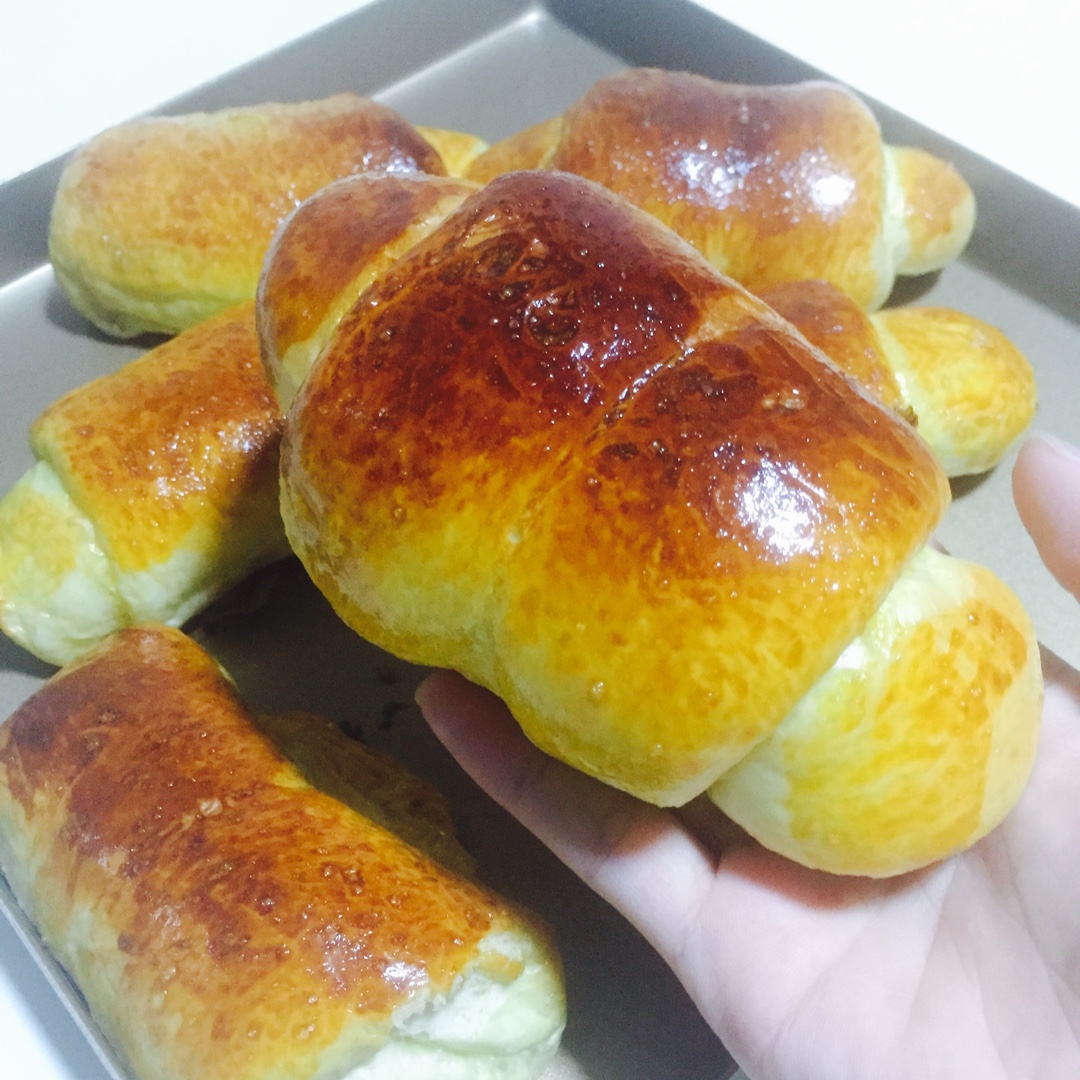 节日里的COMFORT FOOD --- 黄油面包卷