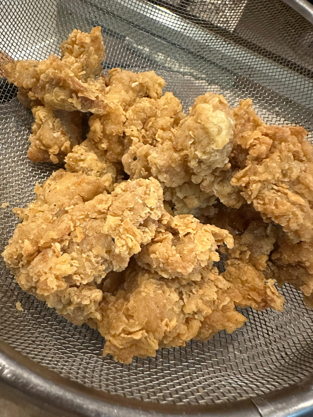 皮酥肉多汁的~炸鸡排