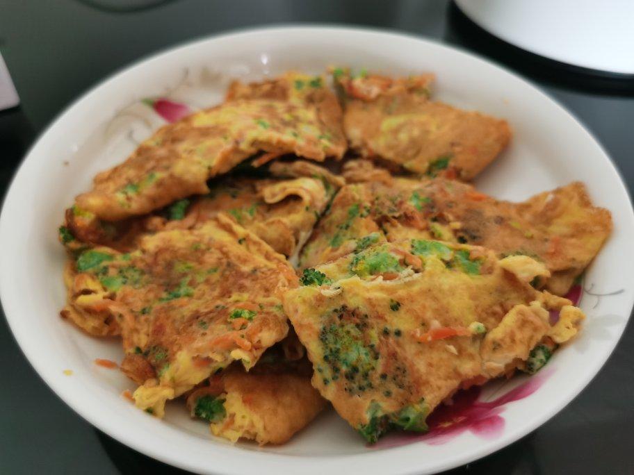 西兰花🥦胡萝卜🥕鸡蛋🥚饼