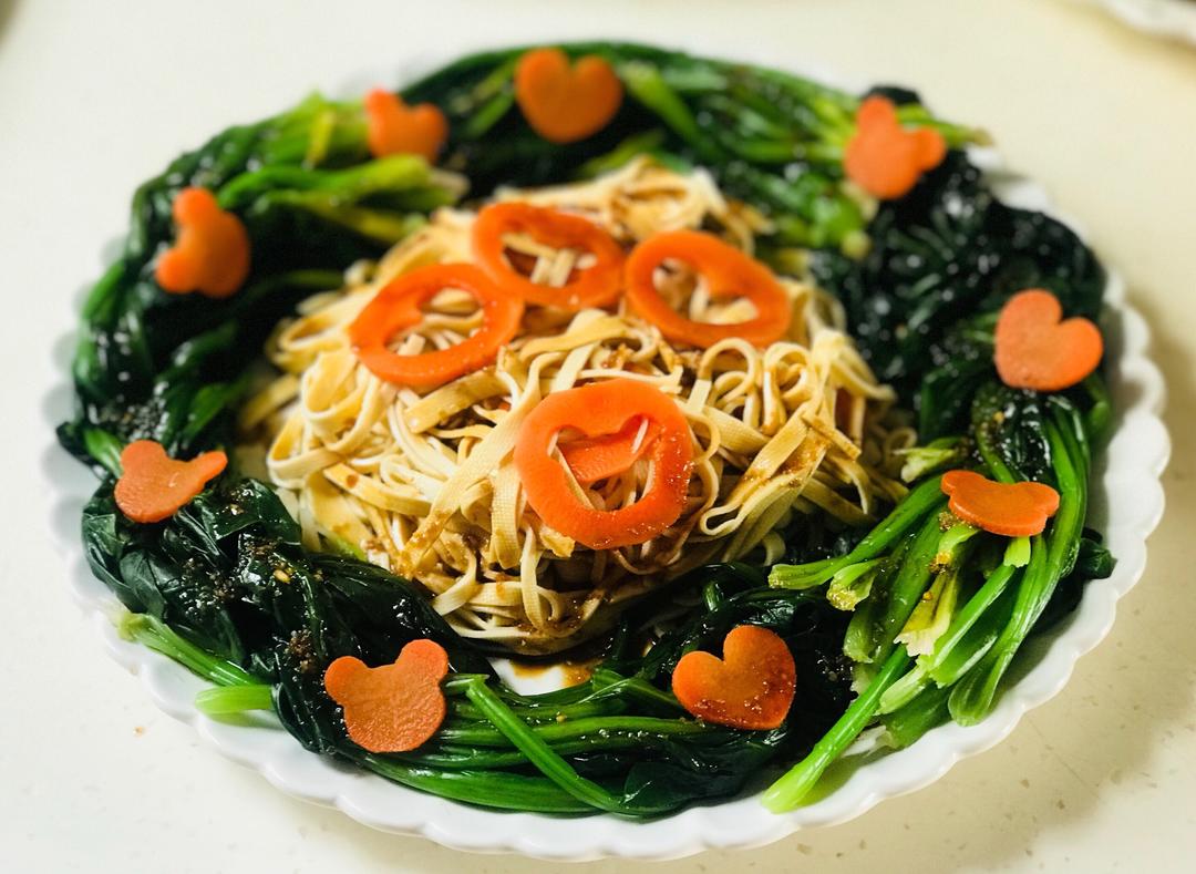 颜值爆表的凉拌菜^_^菠菜、千张和胡萝卜的聚会的做法