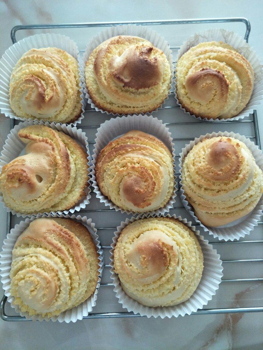 千层椰蓉小面包