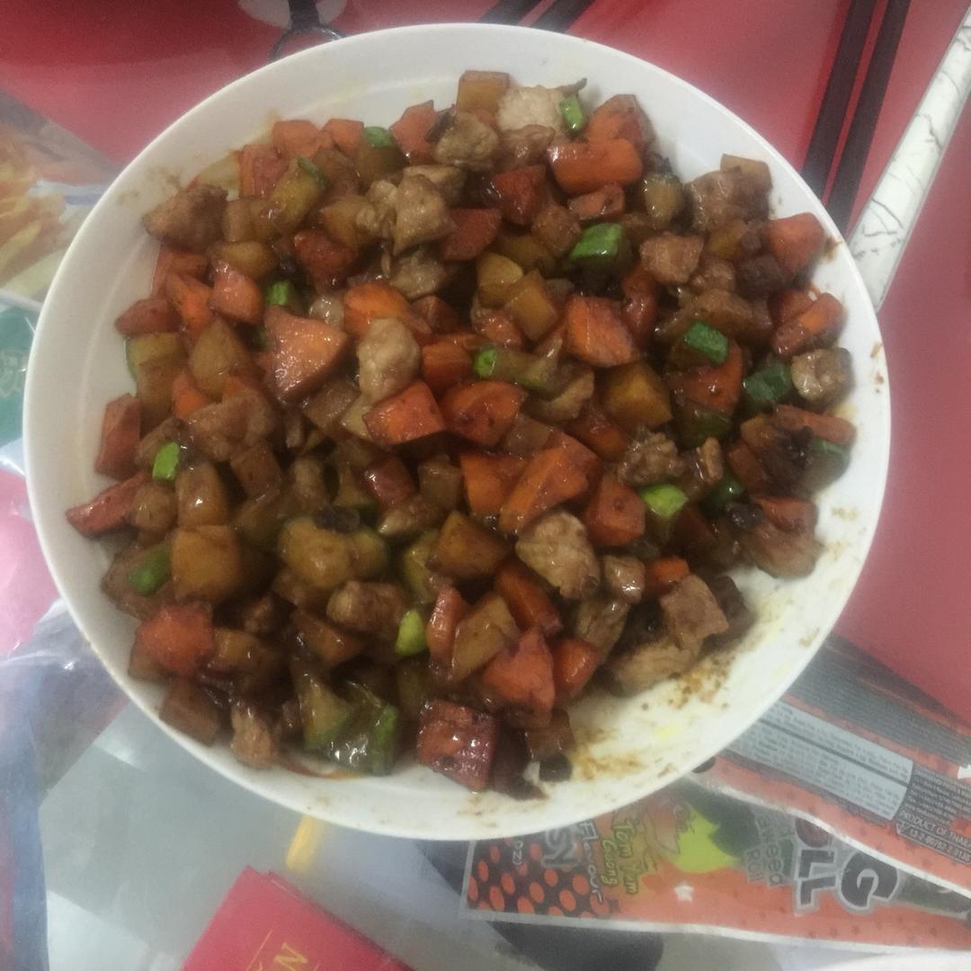 酱爆肉丁（简单快手下饭）
