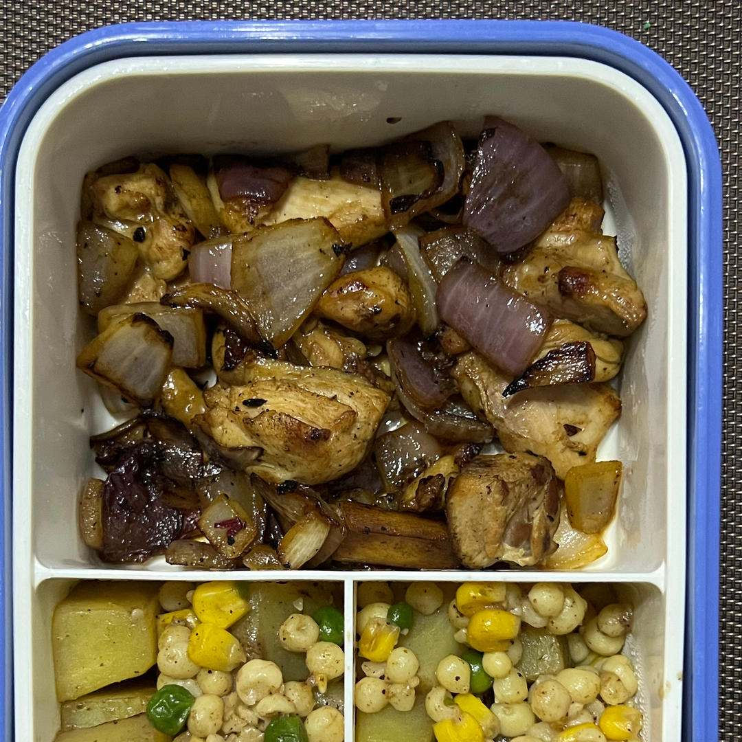 洋葱炒鸡腿肉