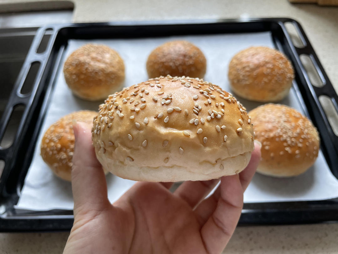 柔软的汉堡胚