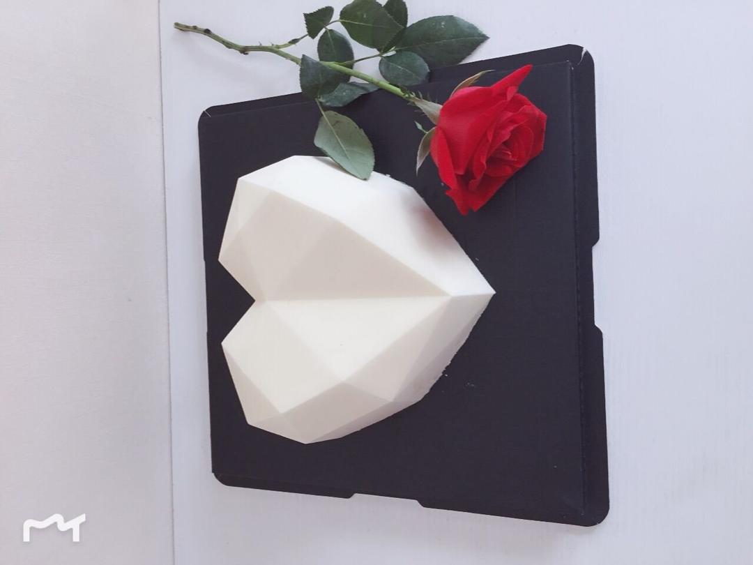 少女❤3D钻石心形覆盆子乳酪慕斯（7寸）