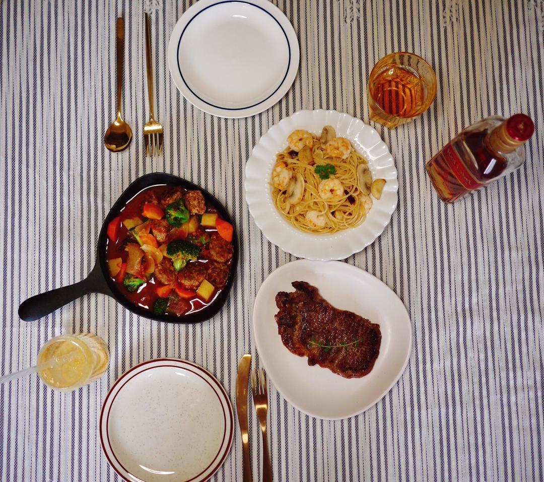 《咖啡之友》蒜油大虾意面