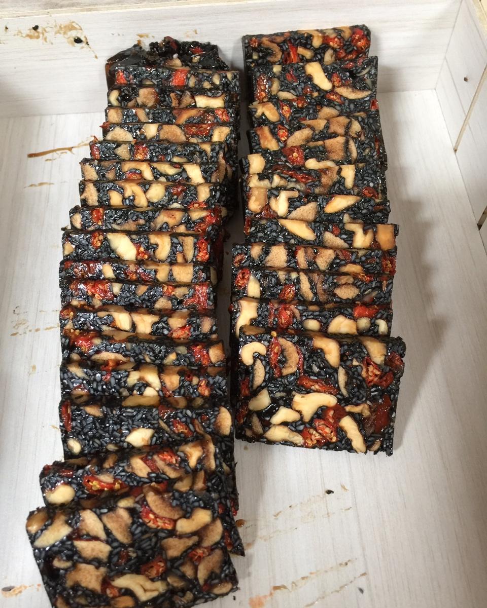 阿胶糕（固元膏）