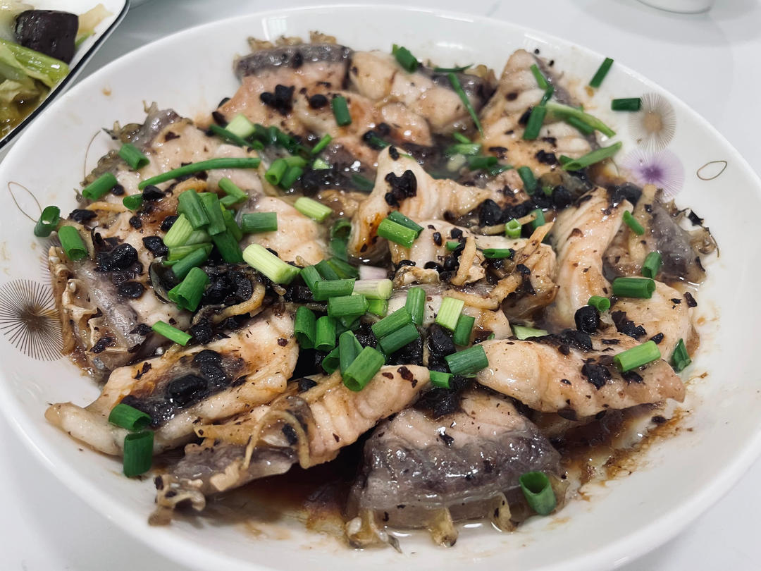 家常豉汁蒸脆肉皖/鱼片