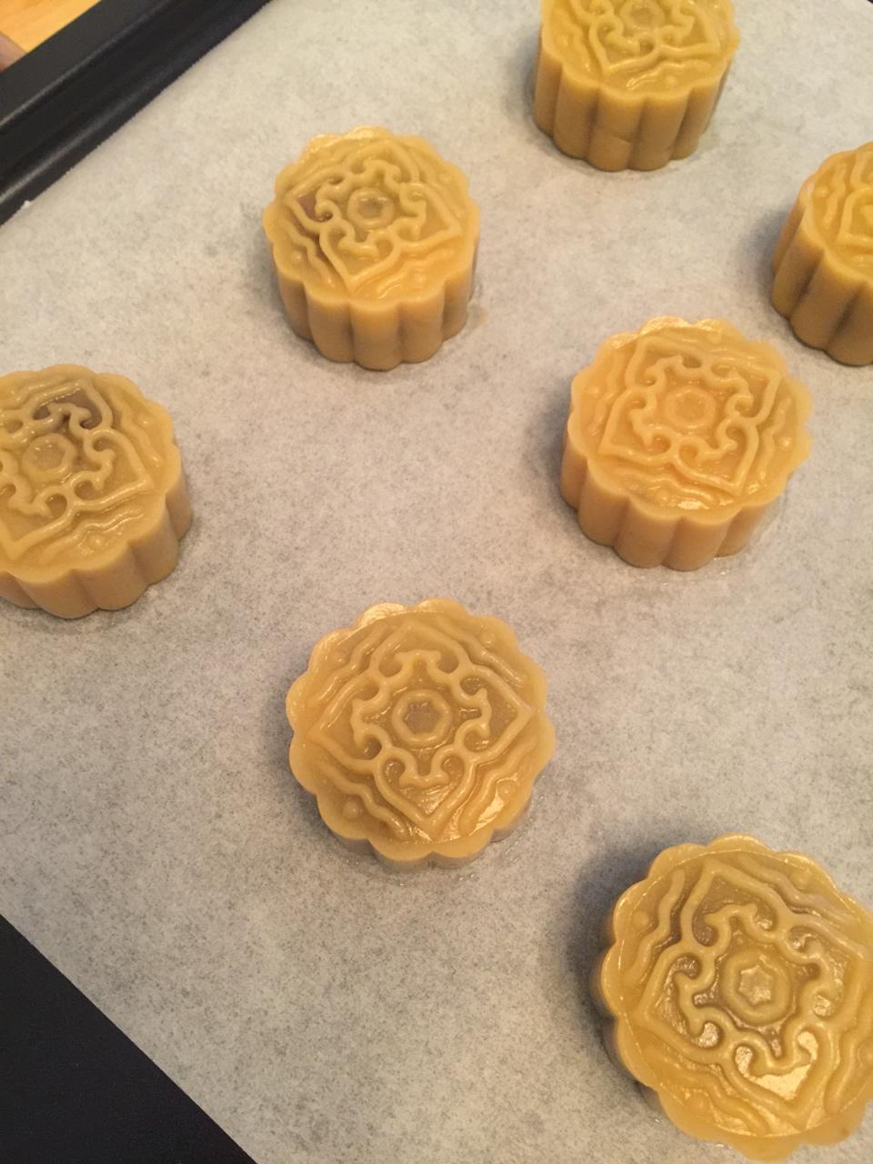 广式月饼——蛋黄莲蓉月饼