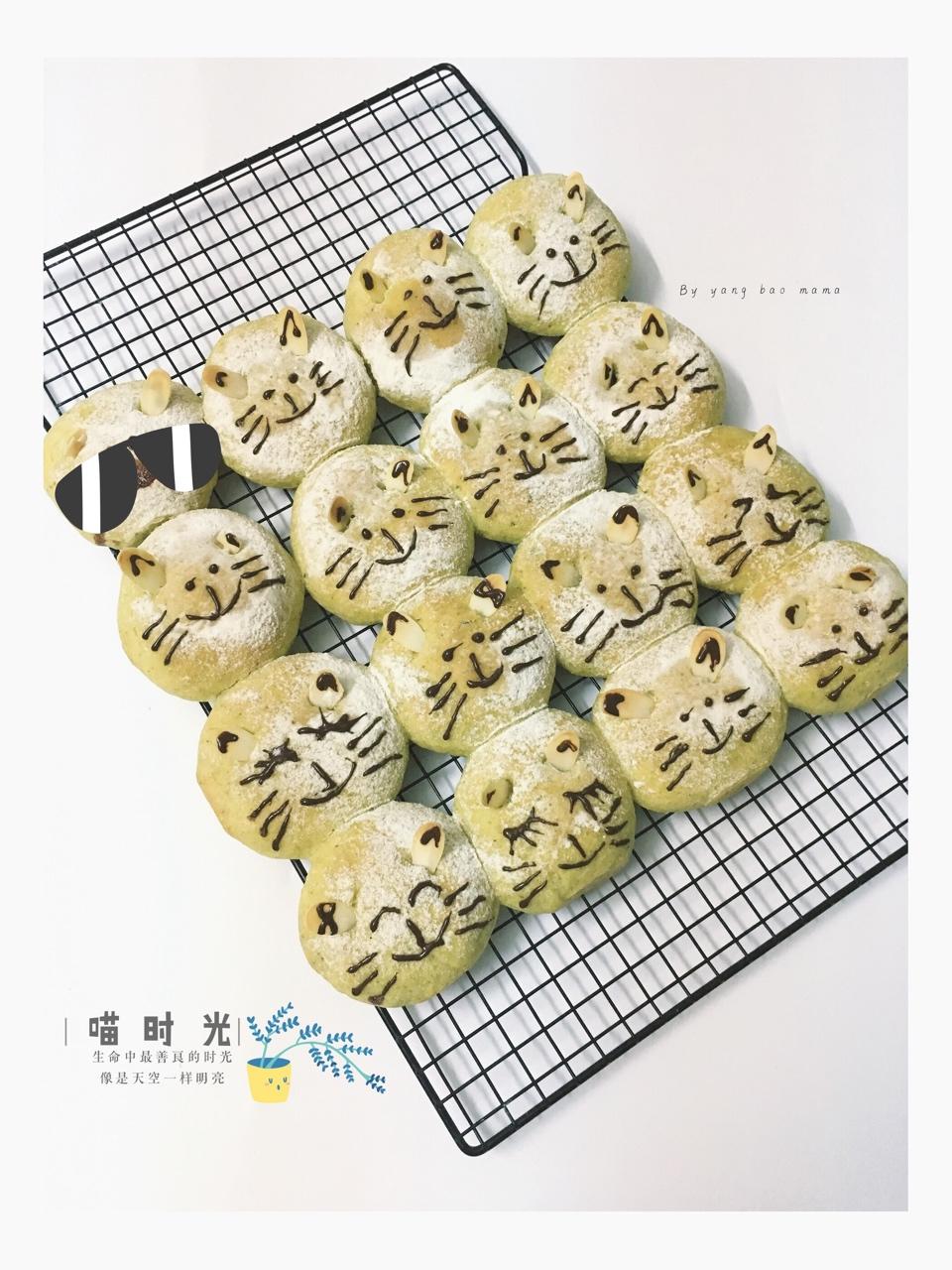 挤挤小面包--跟风搓面团