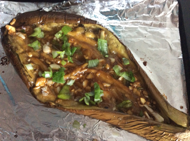 CC招牌菜销魂烤茄子，百吃不厌！