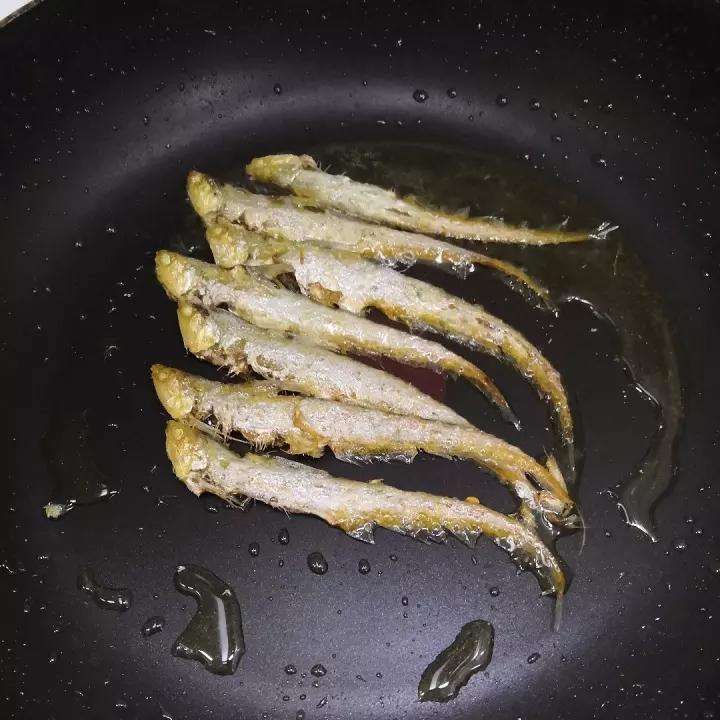 煎小鱼