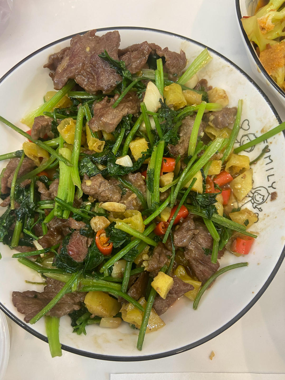 小炒黄牛肉，肉嫩味香！太好吃了简直是米饭杀手！