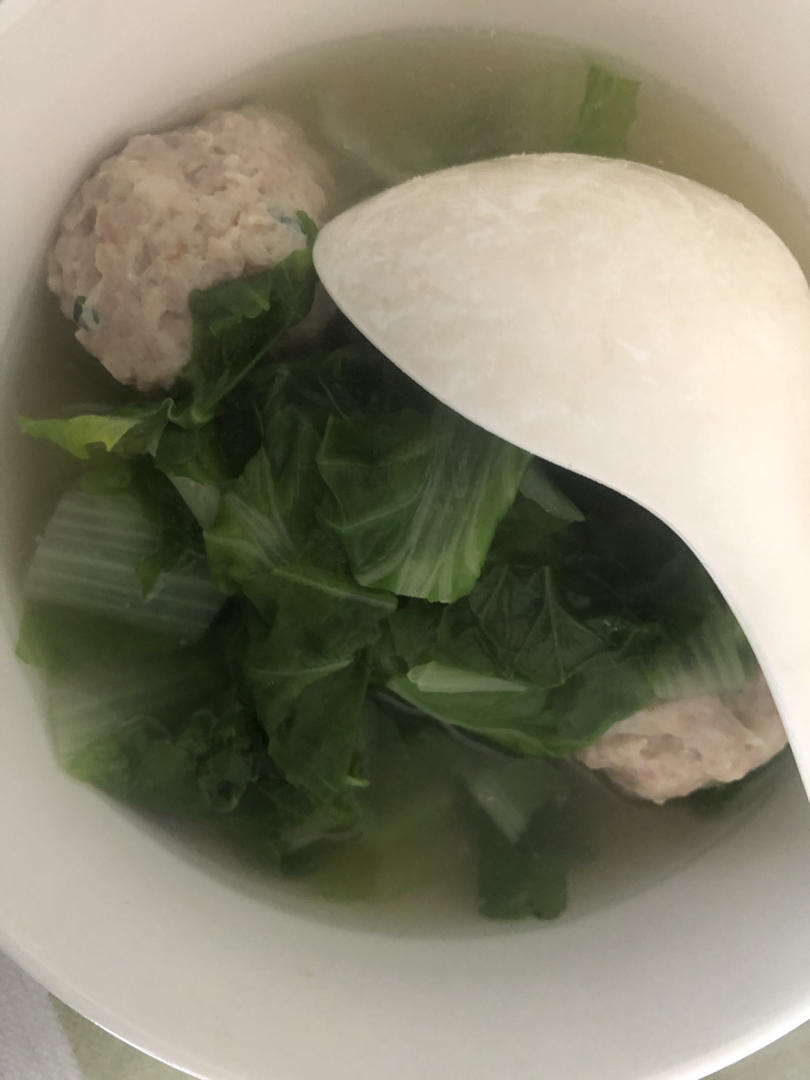 小白菜肉丸汤