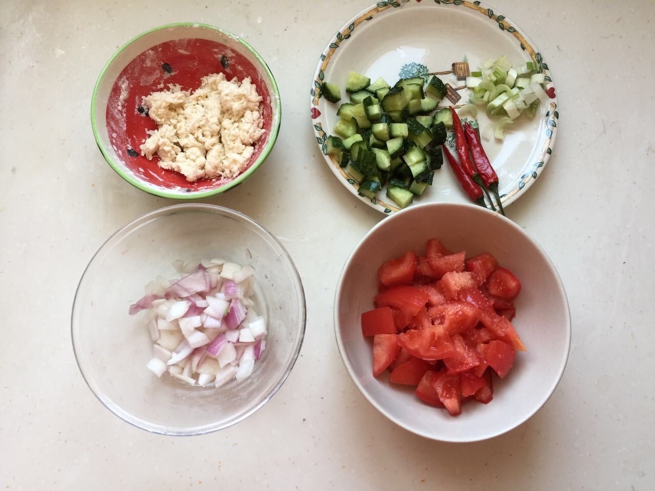 西红柿鸡蛋疙瘩汤的做法 步骤2