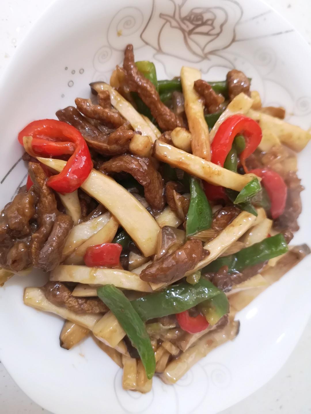 滑嫩的杏鲍菇炒牛柳