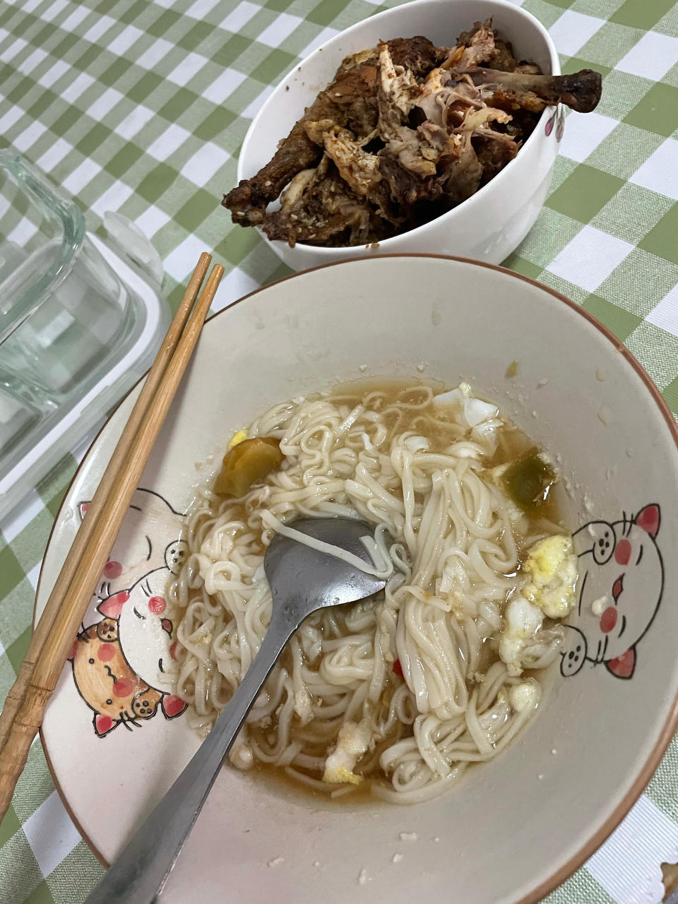 一碗清汤面 🍜 —— 秋日里的治愈系