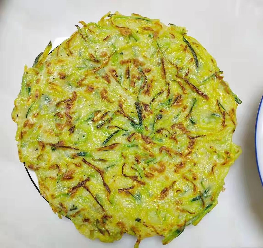 春天不能错过的槐花饼