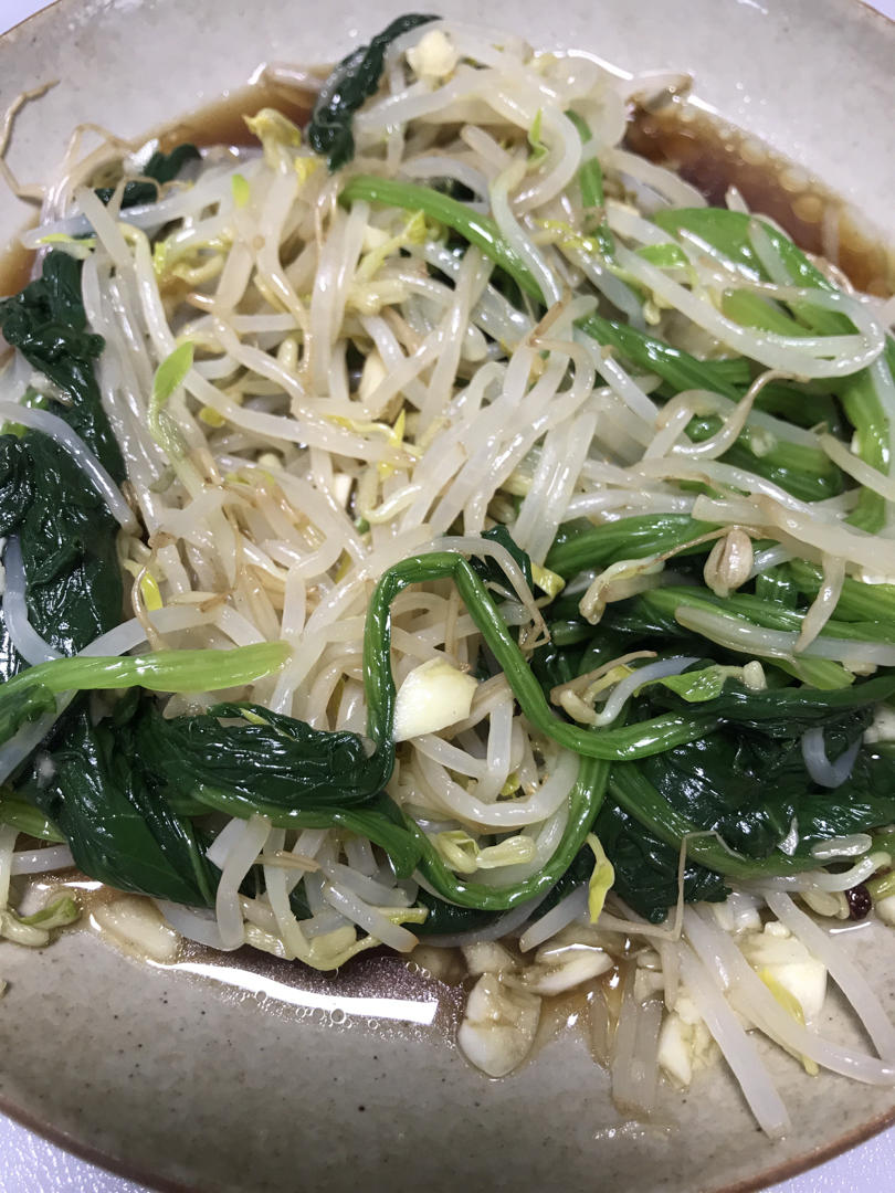 凉拌菠菜(家传秘方)