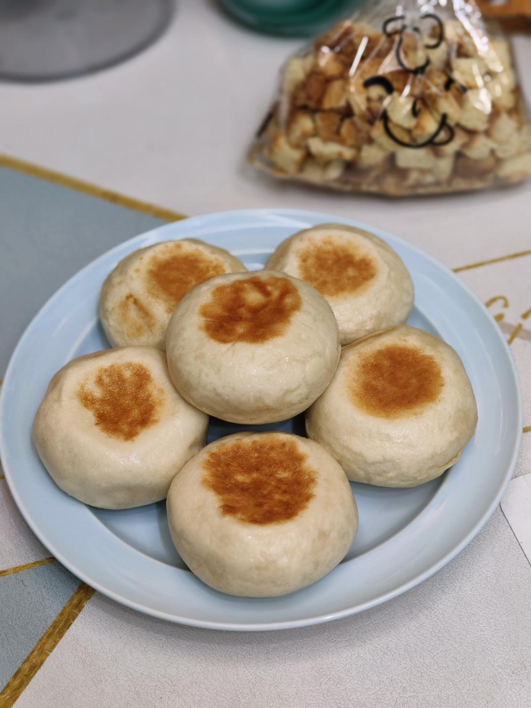 松软发面红豆饼