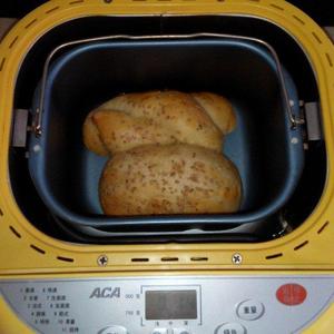 用aca面包机做汉堡坯子的做法 步骤5