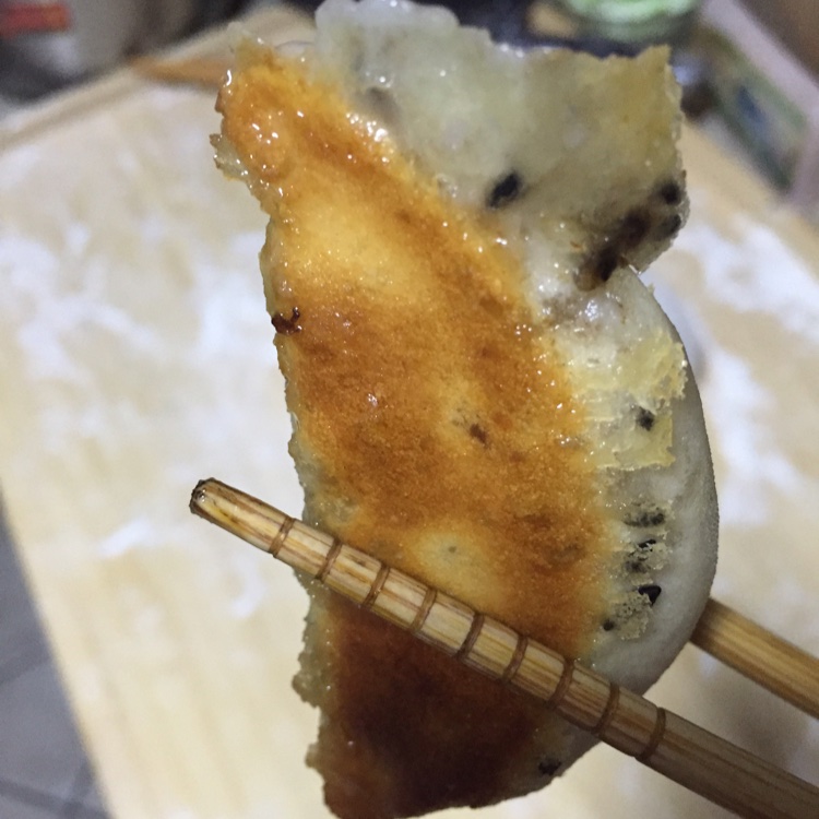 【三鲜水煎饺】