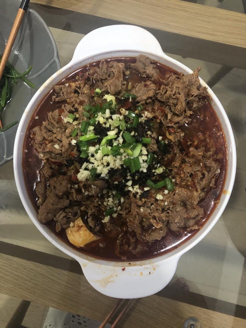 厨师长教你：“水煮肉片”的正宗做法，这味道真的很四川