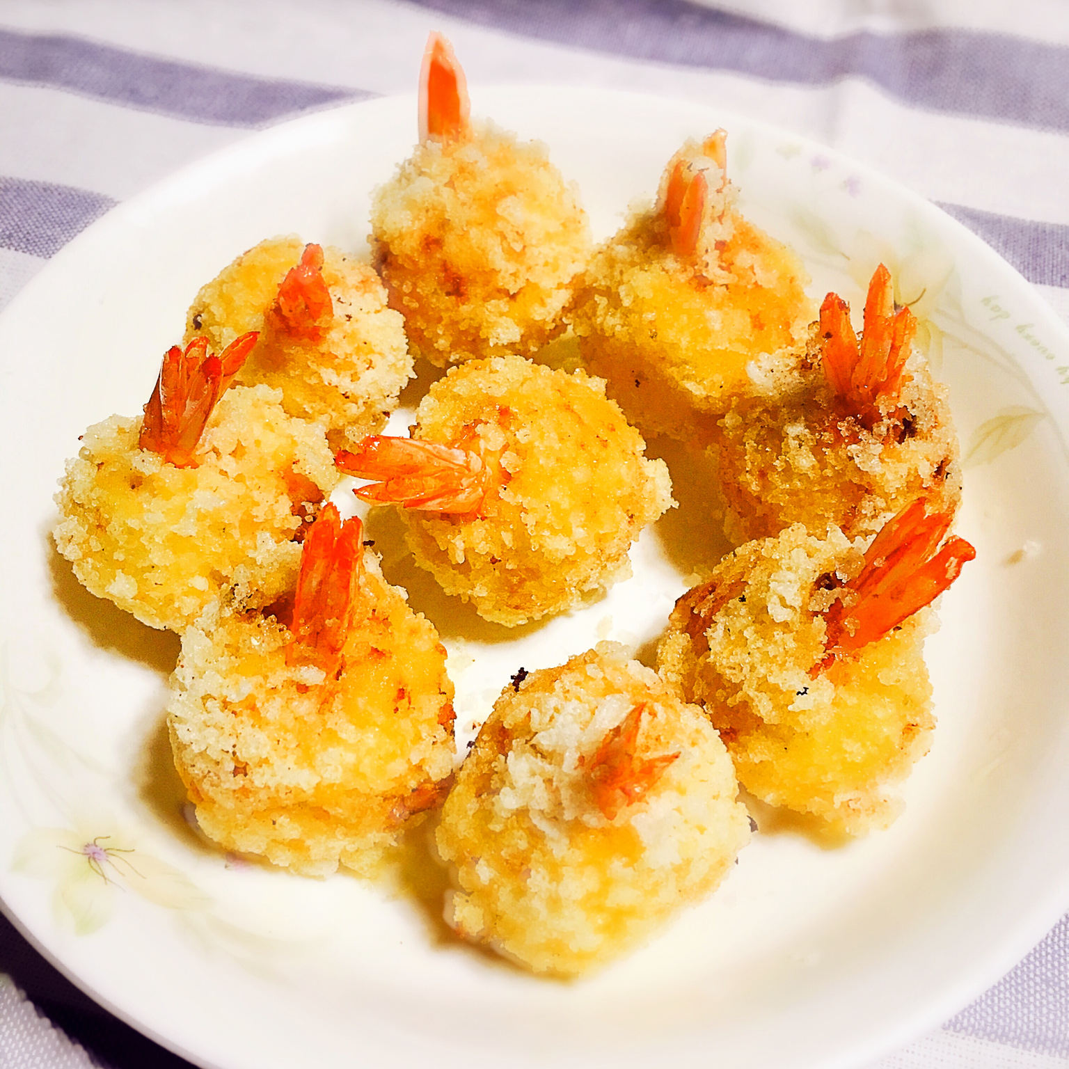 夏日的我做的土豆泥鲜虾球