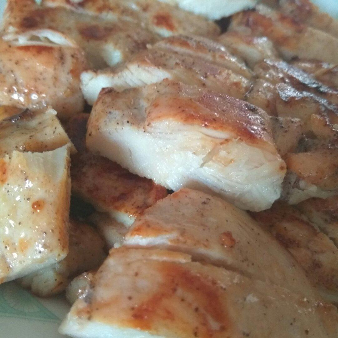 酷炫屌炸天好吃的煎鸡胸肉（香蒜蜂蜜煎鸡胸肉）