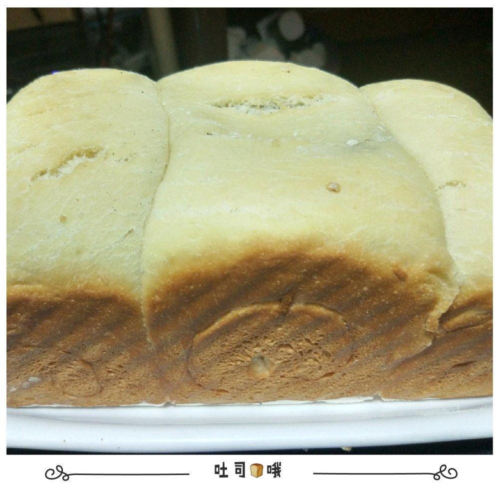 用烤箱自己做面包--手工牛奶吐司面包