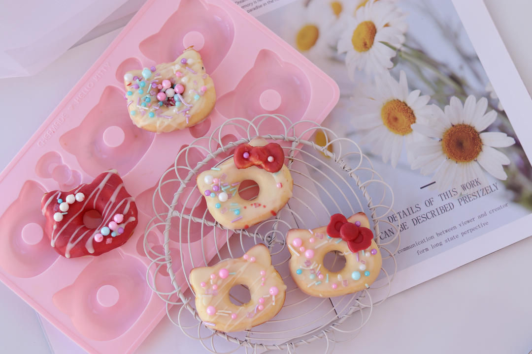 甜甜圈蛋糕（HelloKitty）