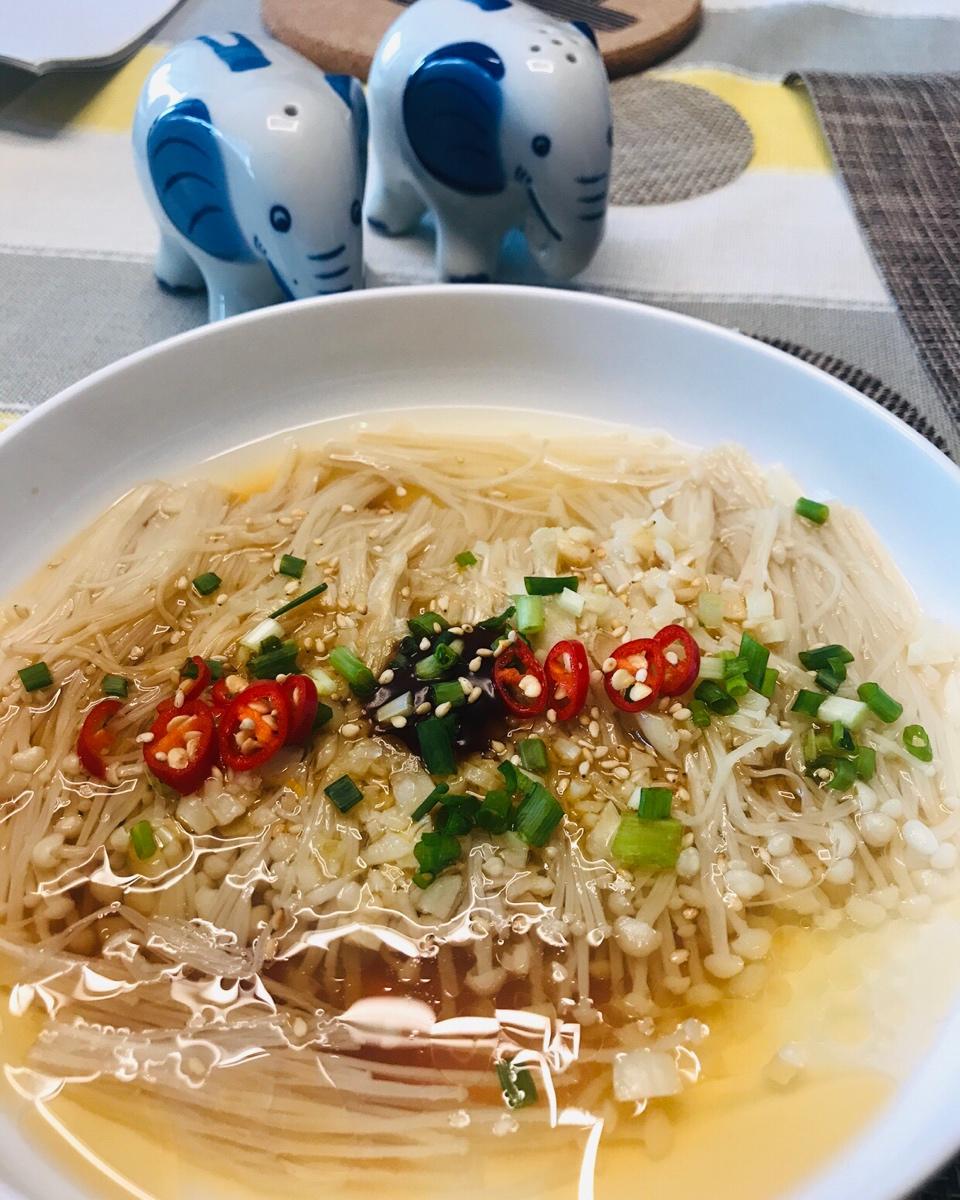 蒜蓉蒸金针菇