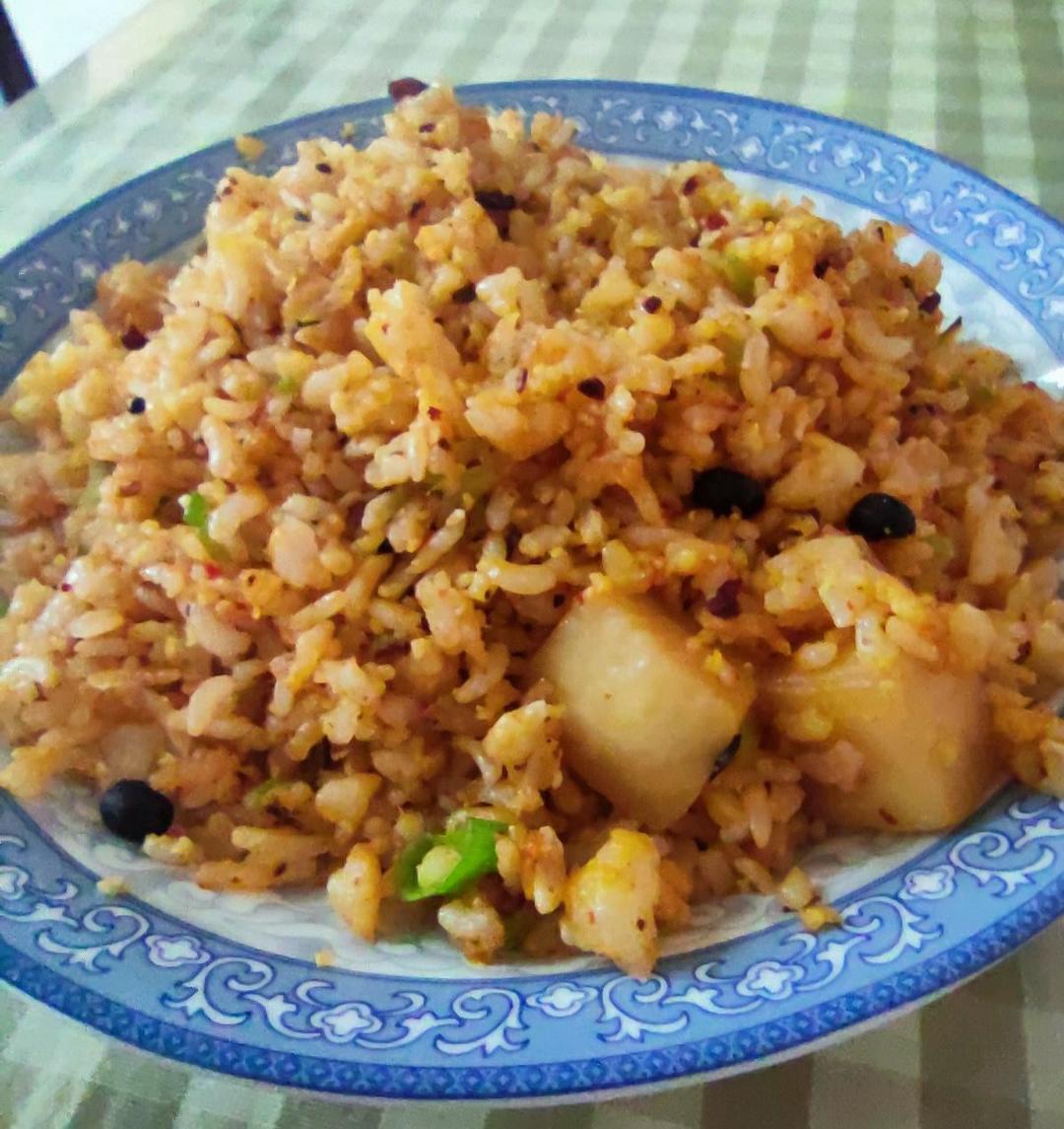 什锦豆豉鸡蛋炒饭