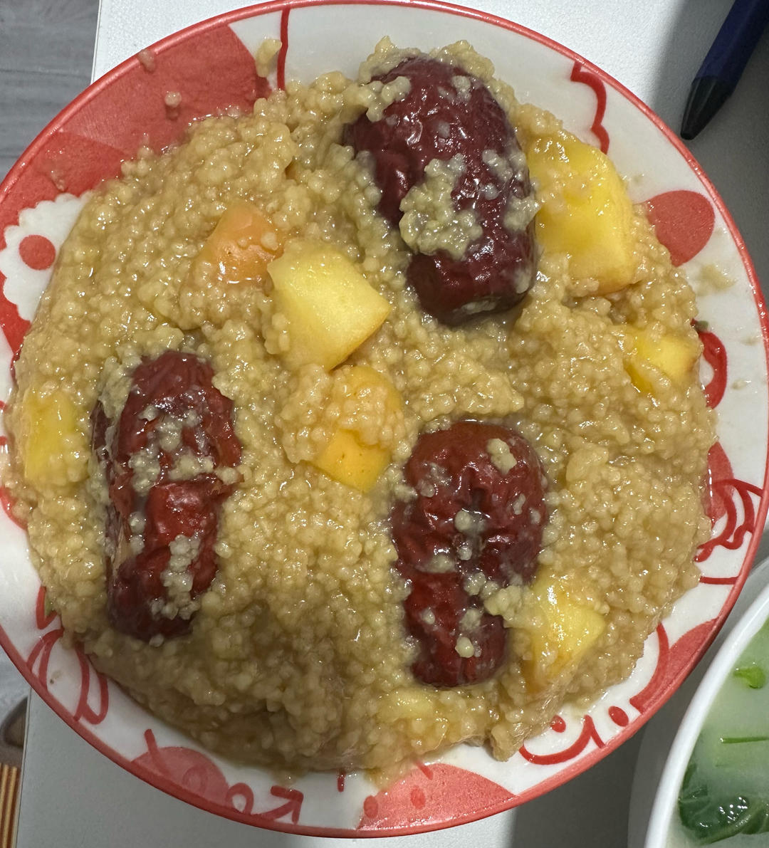 苹果小米粥