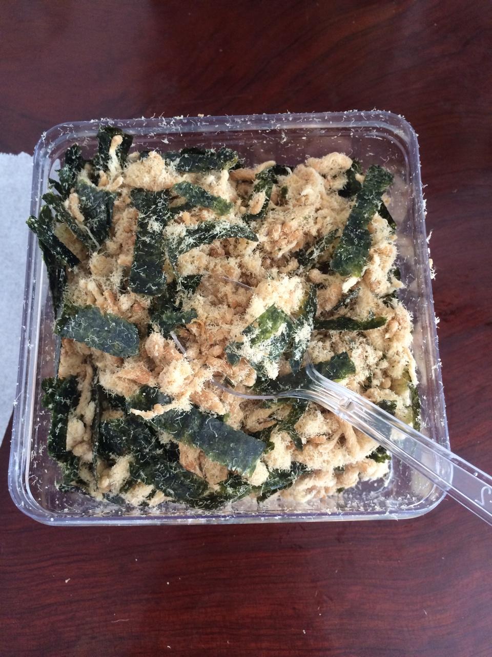 海苔肉松吐司卷