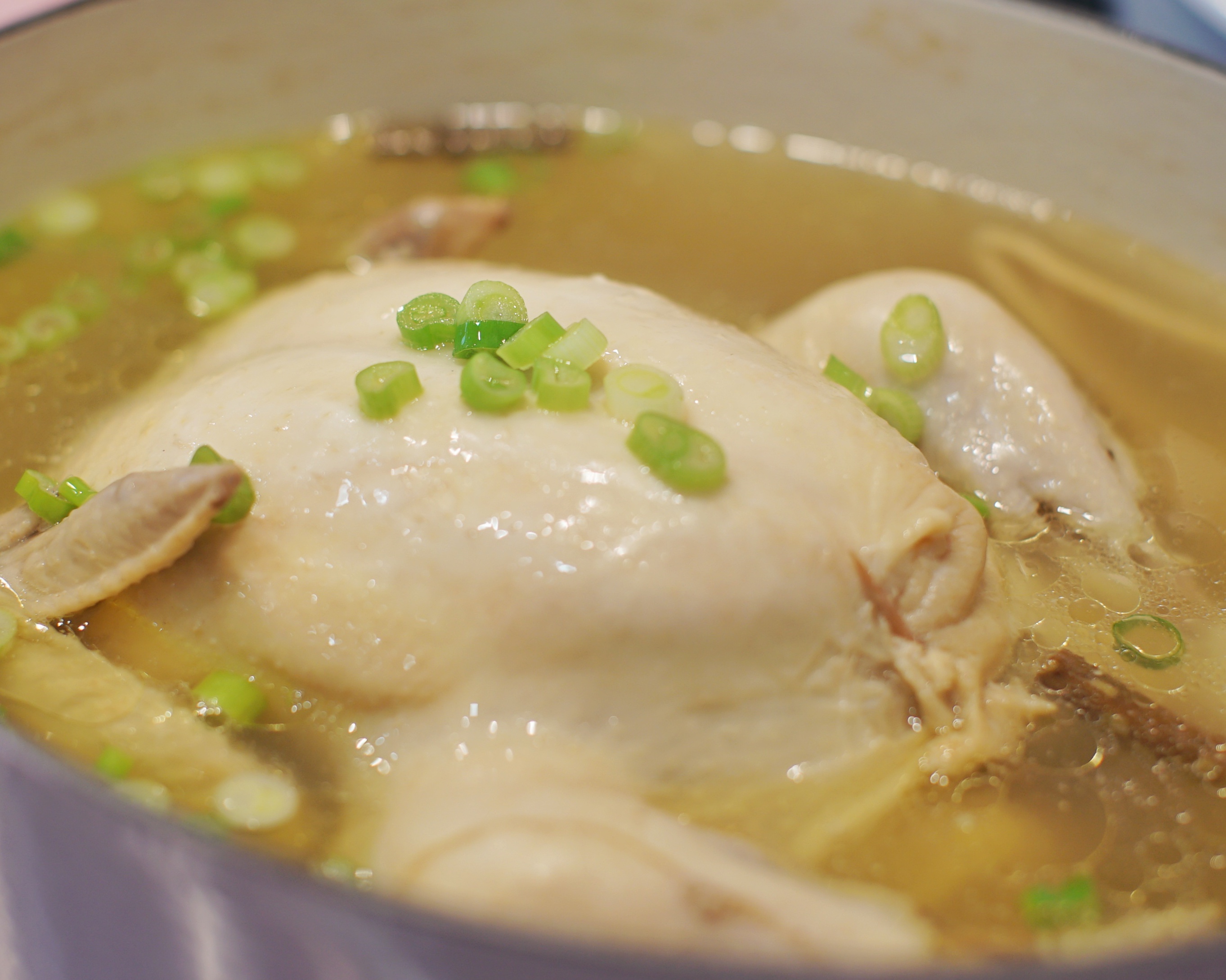 铸铁锅食谱：暖身参鸡汤（附蘸料做法）的做法