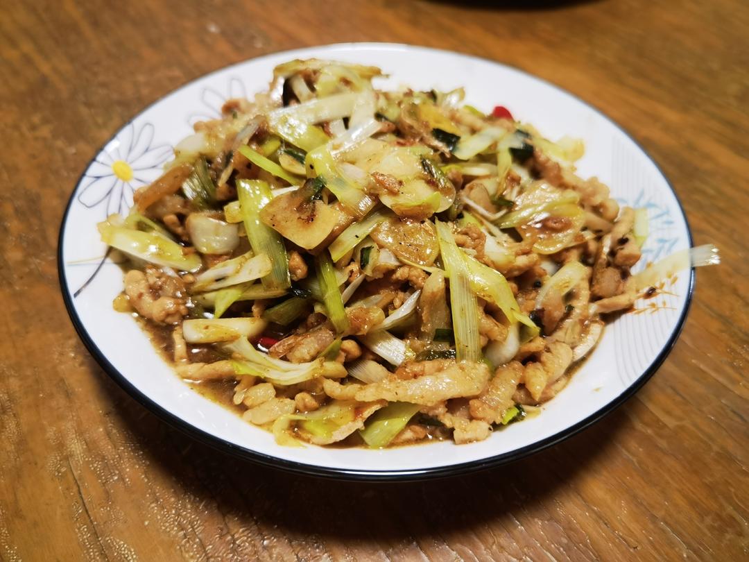 川菜俏荤的代表—韭黄肉丝