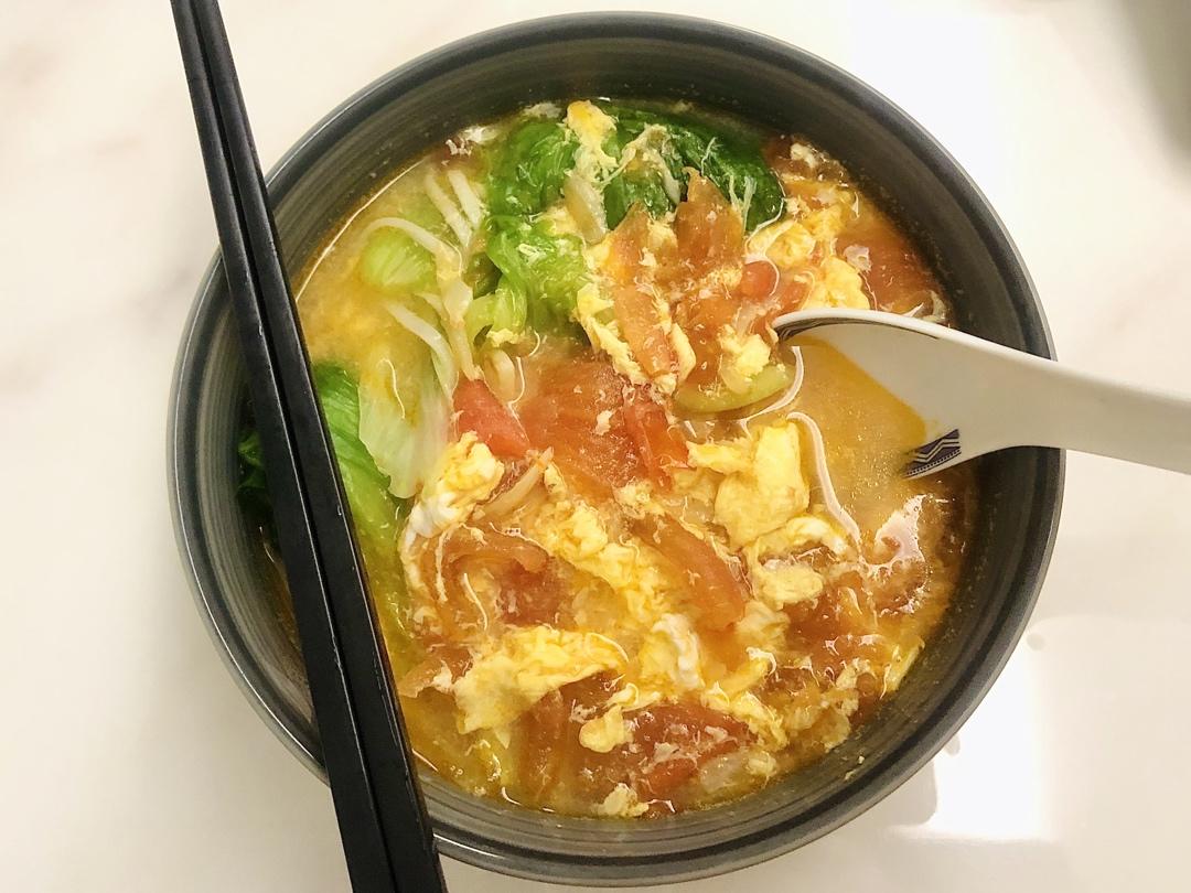 恨不得抱着锅舔的番茄鸡蛋面