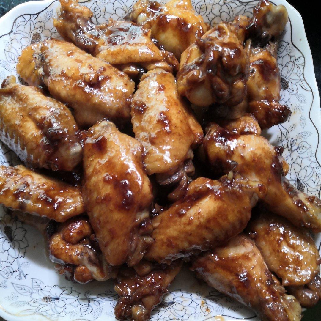 厨师长教你：“可乐鸡翅”的家常做法，味道鲜嫩可口，先收藏起来
