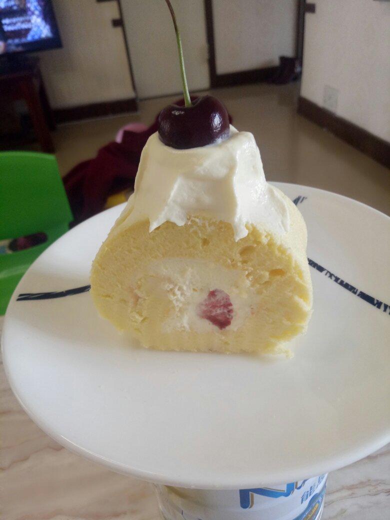 《Tinrry下午茶》教你做基础原味蛋糕卷