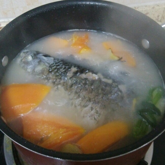 木瓜鲫鱼汤
